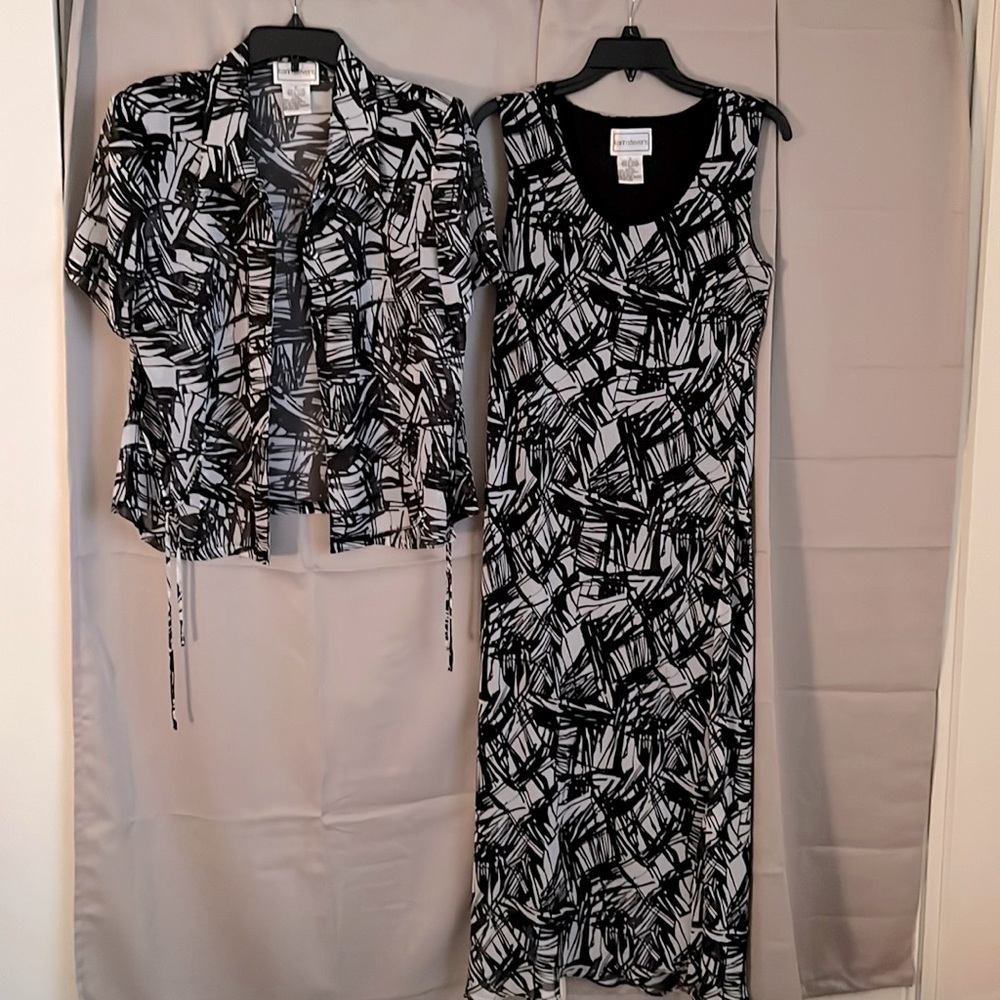 Black/White sleeveless dress with matching cover/jacket